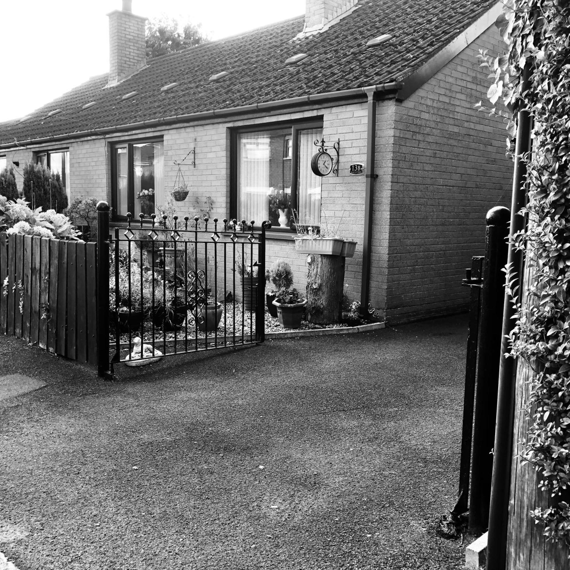 Ponderosea Cottage Free Gated Parking M1 & City Location, Wood Stove Lisburn Exterior foto